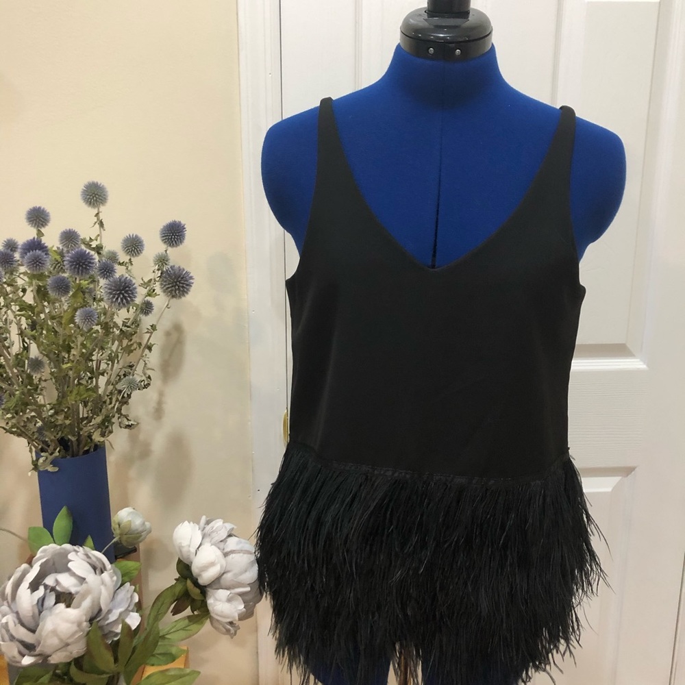 Feather fringe tank